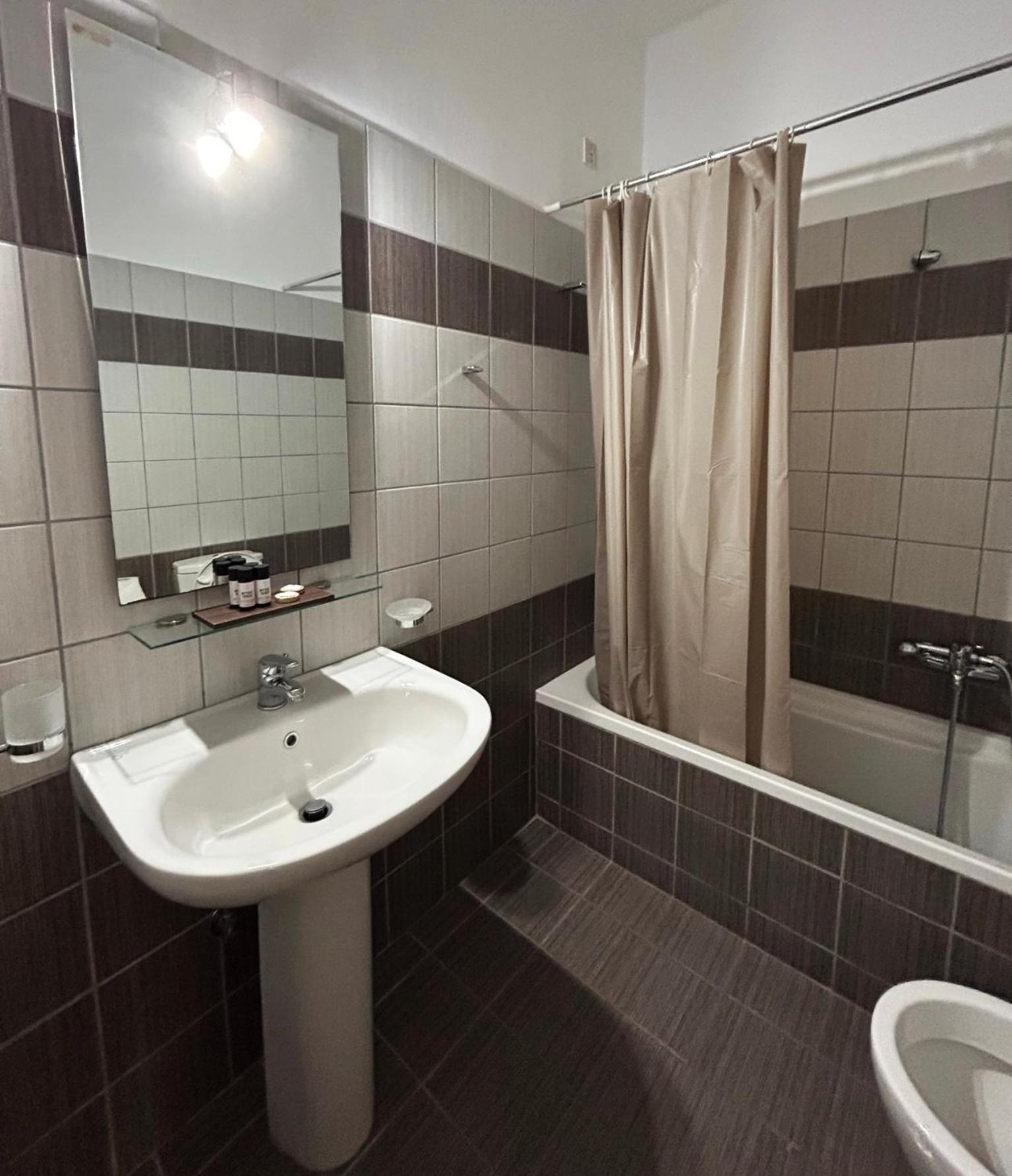 Βαδόκειος Γη Hotell Zitsa Eksteriør bilde